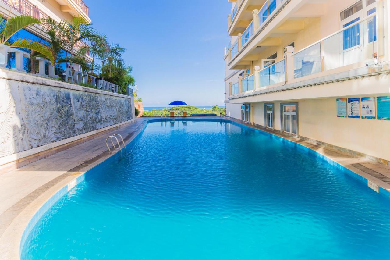 Linda Seaview Hotel Sanya Bagian luar foto