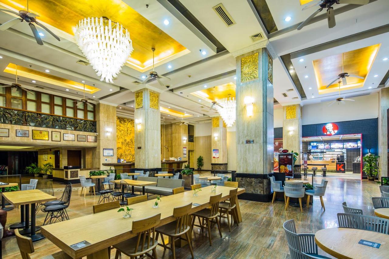 Linda Seaview Hotel Sanya Bagian luar foto