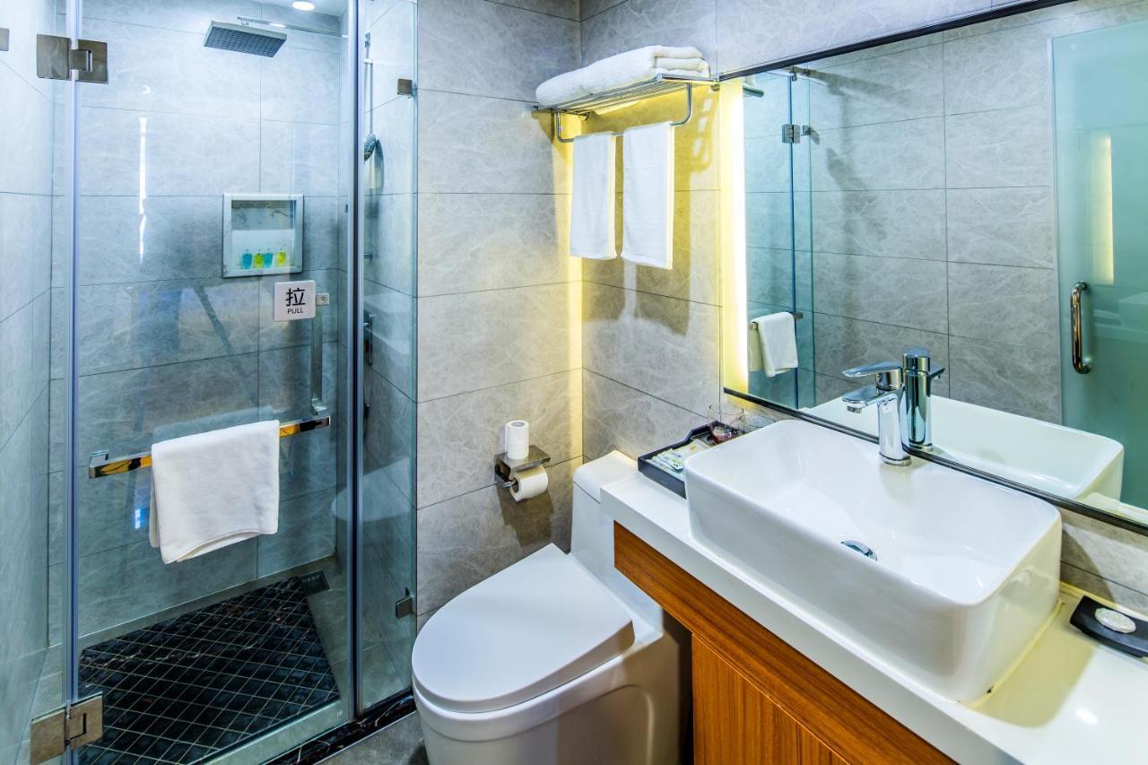 Linda Seaview Hotel Sanya Bagian luar foto