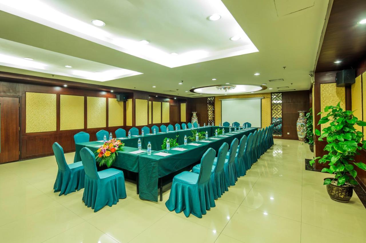 Linda Seaview Hotel Sanya Bagian luar foto